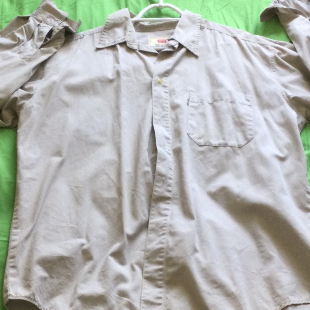 Levis Mens Button Down Polo.  US Mens Large